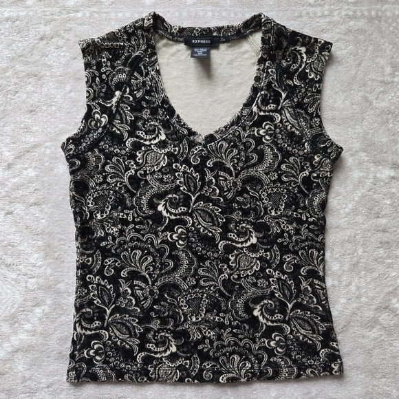 EXPRESS Black and Cream Multi print Sleeveless Top XS - Picture 1 of 7